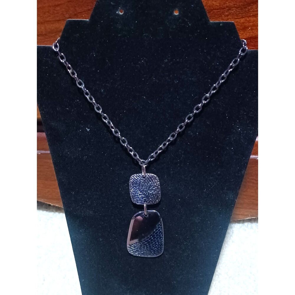 Vintage BILL BLASS Copper-Toned  Thumbprint Pendant Necklace, 16"
